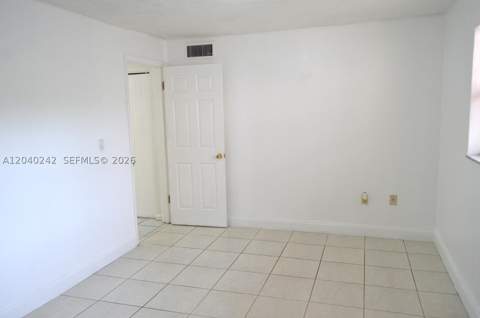 1910 W 56th St 3312, Hialeah FL - photo 16 of 29