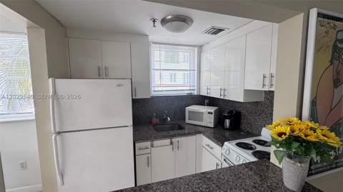 865 Collins Ave 210, Miami Beach FL - photo 12 of 31