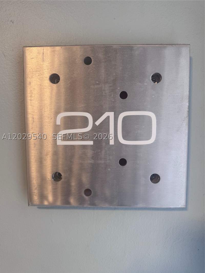 0 bedroom Condominium at 865 Collins Ave 210, The Skylark Condo, Miami Beach — photo 2