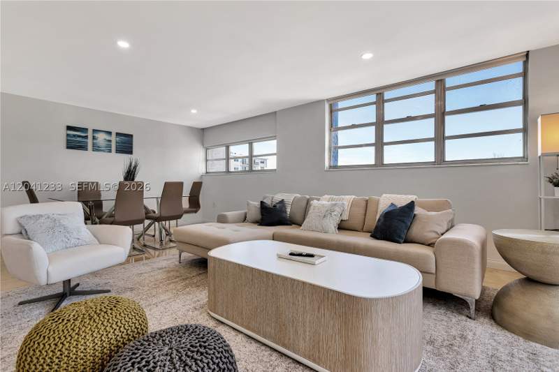 2 bedroom Condominium at 800 West Ave 635, South Bay Club Condo, Miami Beach — photo 2