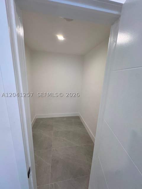 19700 NE 11th Pl, Miami FL - photo 20 of 44