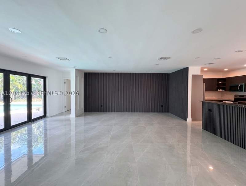 5 bedroom SingleFamilyResidence at 19700 NE 11th Pl, Ives Estates Sec 1, Miami — photo 4