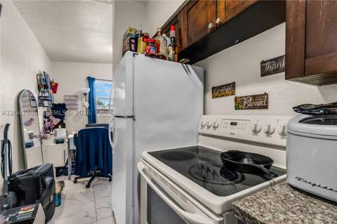 2910 NW 47th St, Miami FL - photo 15 of 24