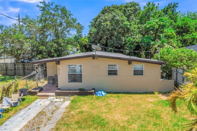 3 bedroom SingleFamilyResidence at 2910 NW 47th St, Amd Pl Of Browns Sub, Miami — photo 4