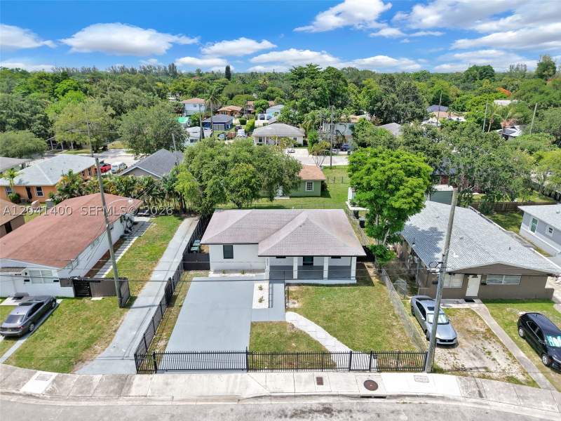 3 bedroom SingleFamilyResidence at 6039 SW 63rd Ter, Franklin Sub, South Miami — photo 4