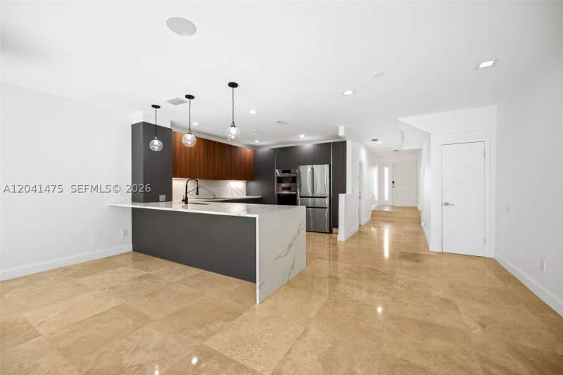 4 bedroom Townhouse at 21387 Marina Cove Cir 12-F, Marina Cove At Harbor Vil, Aventura — photo 3
