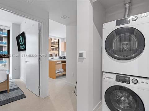11 NE 6th St 807, Miami FL - photo 10 of 47