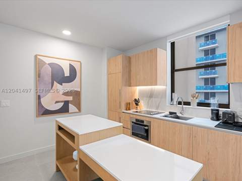 11 NE 6th St 807, Miami FL - photo 19 of 47