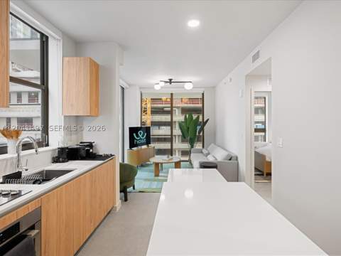 11 NE 6th St 807, Miami FL - photo 21 of 47