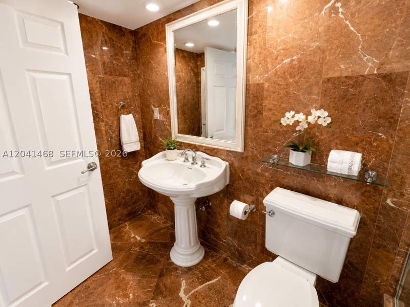 2 bedroom Condominium at 230 174th St 2307, Winston Tower 300 Condo, Sunny Isles Beach — photo 5