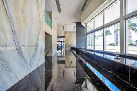 325 S Biscayne Blvd 3921, Miami FL - photo 24 of 33