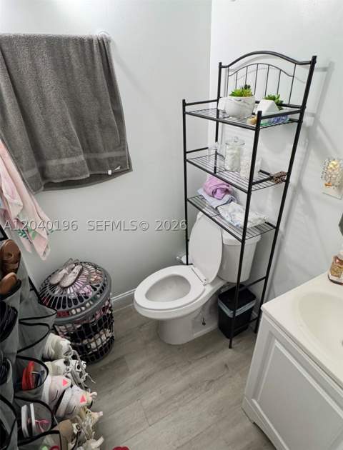 1013 SW 128th Ave, Miami FL - photo 8 of 55