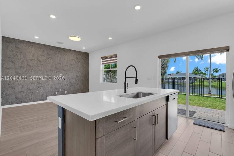3 bedroom Townhouse at 805 SE 18th St, Cedar At Keys Gate, Homestead — photo 3
