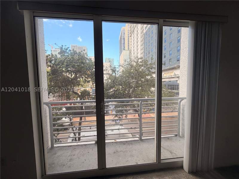 1 bedroom Condominium at 133 NE 2nd Ave 209, The Loft Downtown II Cond, Miami — photo 2