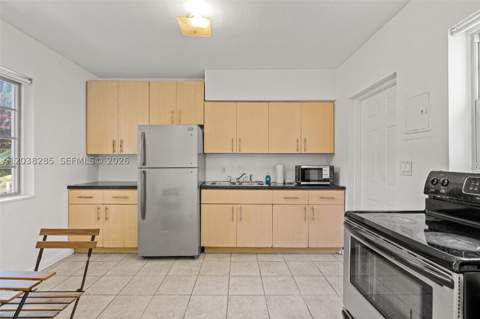 840 Lenox Ave 3, Miami Beach FL - photo 11 of 13