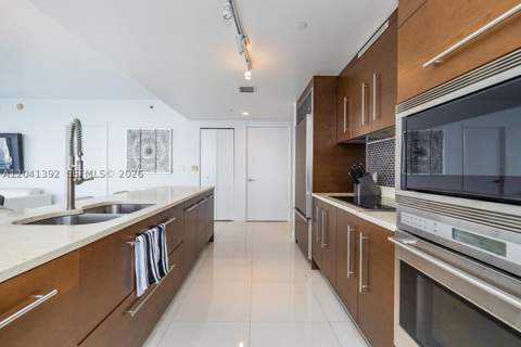 475 Brickell Ave 4715, Miami FL - photo 17 of 29