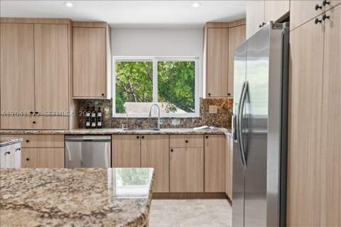 6250 SW 48th St, Miami FL - photo 7 of 15