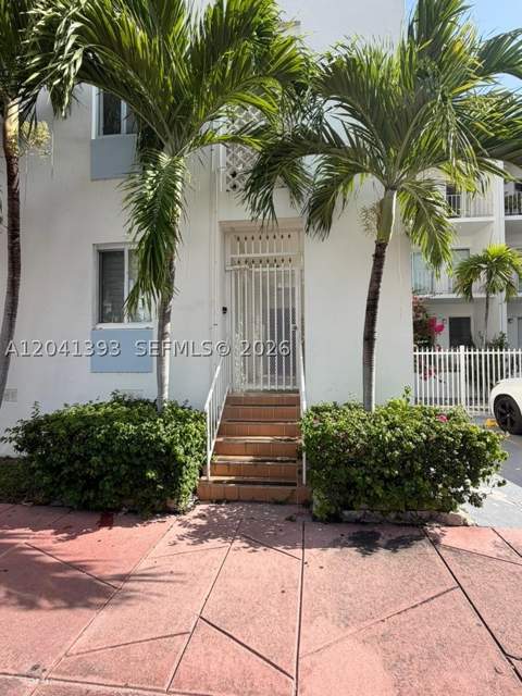 641 Espanola Way 3, Miami Beach FL - photo 16 of 18