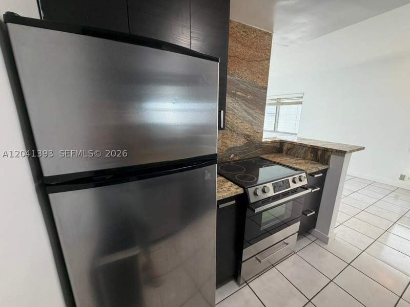 1 bedroom Condominium at 641 Espanola Way 3, 641 Espanola Way Inc Cond, Miami Beach — photo 3