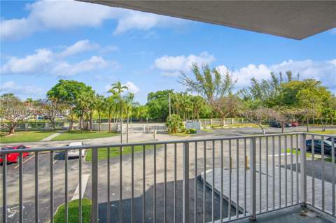 8200 SW 210th St 111, Cutler Bay FL - photo 19 of 28