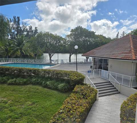 8200 SW 210th St 111, Cutler Bay FL - photo 8 of 28