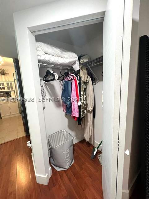 500 Brickell Ave 1410, Miami FL - photo 16 of 28