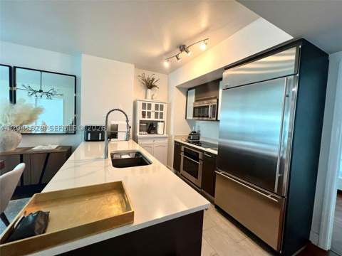 500 Brickell Ave 1410, Miami FL - photo 7 of 28