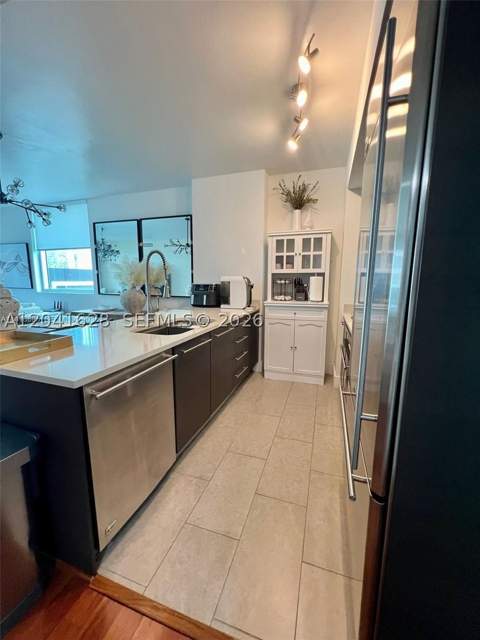 500 Brickell Ave 1410, Miami FL - photo 9 of 28