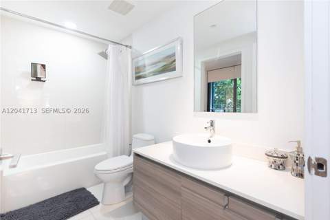 121 NE 34th St 814, Miami FL - photo 22 of 24
