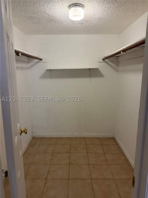 10090 NW 80th Ct 1241, Hialeah Gardens FL - photo 11 of 15