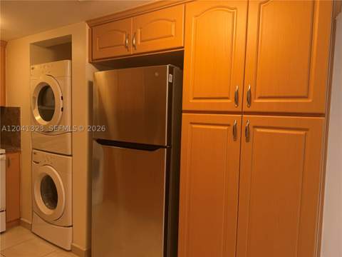 10090 NW 80th Ct 1241, Hialeah Gardens FL - photo 8 of 15