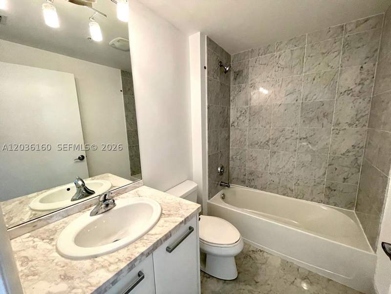 1 bedroom Condominium at 253 NE 2nd St 2108, Vizcayne South Condo, Miami — photo 4