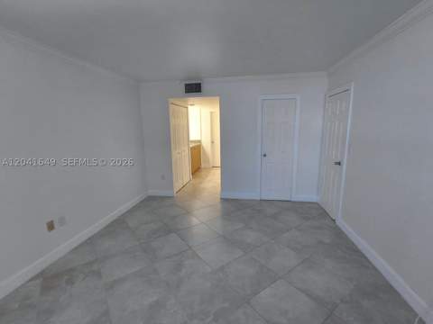 5701 Collins Ave 619, Miami Beach FL - photo 16 of 43