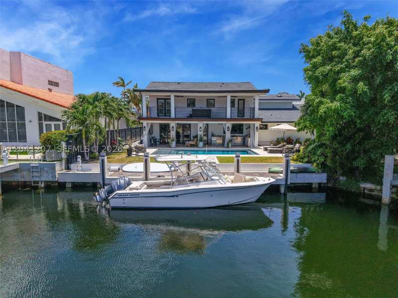 5 bedroom SingleFamilyResidence at 16416 NE 32nd Ave, Eastern Shores, North Miami Beach — photo 1