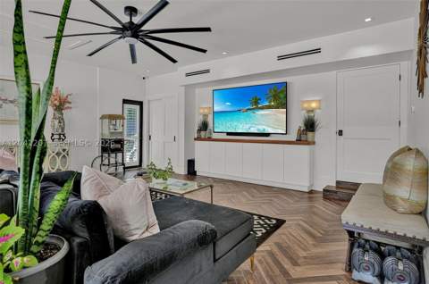 16416 NE 32nd Ave, North Miami Beach FL - photo 11 of 69