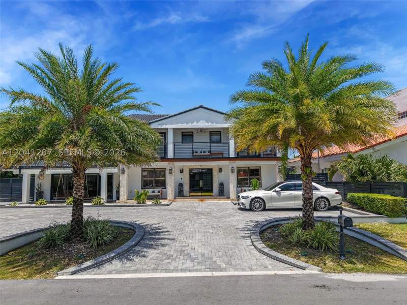 5 bedroom SingleFamilyResidence at 16416 NE 32nd Ave, Eastern Shores, North Miami Beach — photo 2