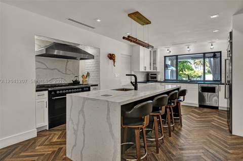 16416 NE 32nd Ave, North Miami Beach FL - photo 22 of 69