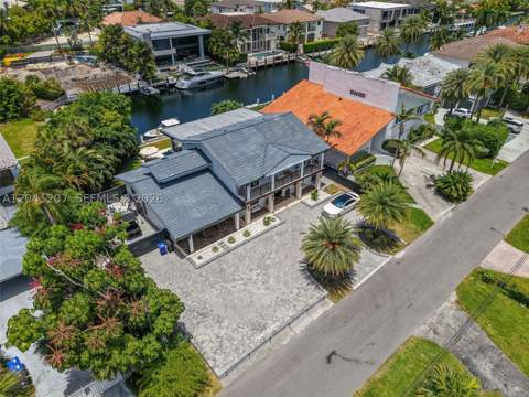 16416 NE 32nd Ave, North Miami Beach FL - photo 7 of 69