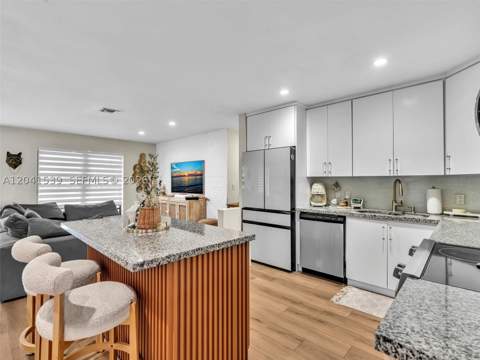20210 SW 106th Ct, Cutler Bay FL - photo 8 of 50