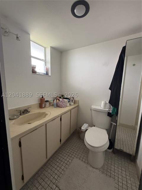 17000 NW 67th Ave 402, Hialeah FL - photo 19 of 33