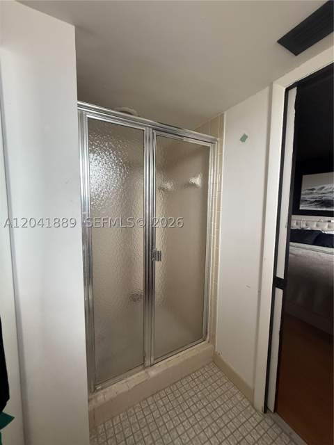 17000 NW 67th Ave 402, Hialeah FL - photo 20 of 33
