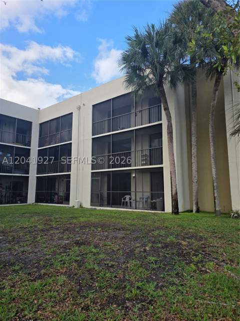 8065 SW 107th Ave 202, Miami FL - photo 24 of 44