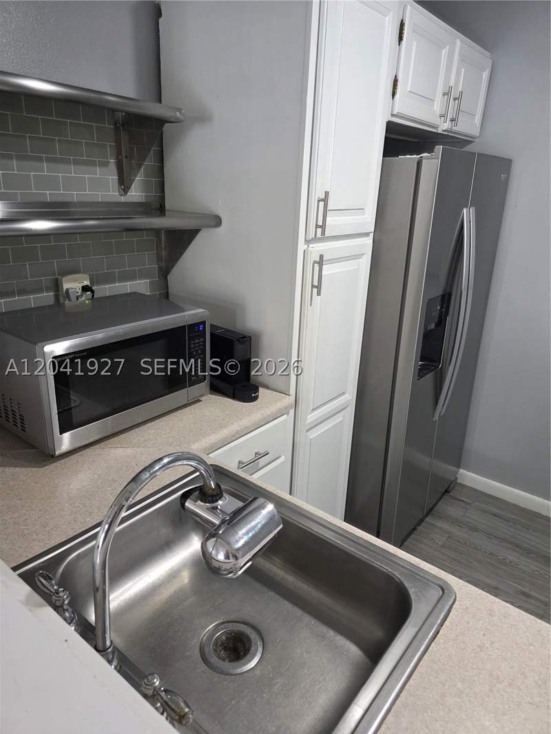 2 bedroom Condominium at 8065 SW 107th Ave 202, The Horizons Condo #5, Miami — photo 3