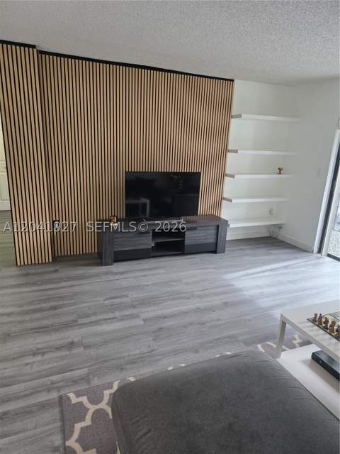 8065 SW 107th Ave 202, Miami FL - photo 7 of 44