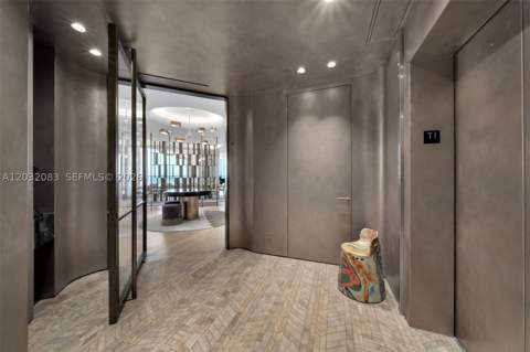 60 Edgewater Dr Ts-D, Coral Gables FL - photo 14 of 33
