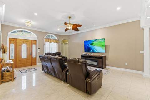 2570 SE 4th Place, Homestead FL - photo 11 of 63