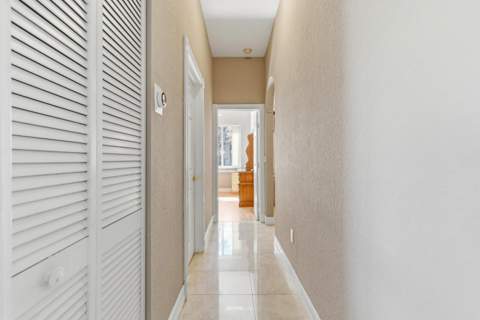 2570 SE 4th Place, Homestead FL - photo 23 of 63