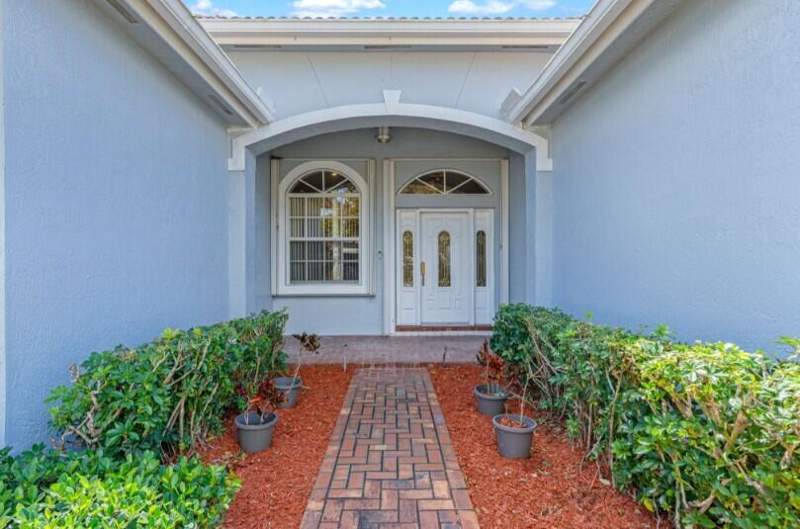 4 bedroom SingleFamilyResidence at 2570 SE 4th Place, Keys-Gate No 1, Homestead — photo 5