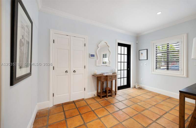 2 bedroom SingleFamilyResidence at 408 Viscaya Ave, The French Village, Coral Gables — photo 4