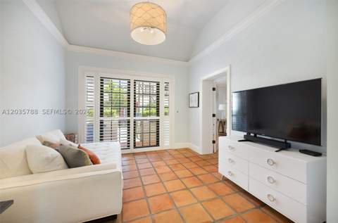 408 Viscaya Ave, Coral Gables FL - photo 8 of 25